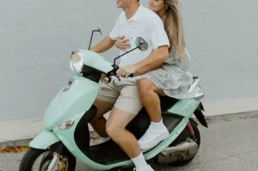 6 Reasons Why Scooters are Better Than Motorcycles: A Rider’s Perspective couple riding a scooter